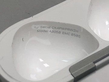 Б/в Навушники Apple airpods 4 01-200972861