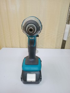 Б/в Гайковерт Makita dtd152 1акб 4ah зп 01-200982027