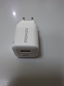 Б/в Зарядний блок Promate powerport 33 01-200996101