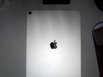 Б/в Планшет Apple ipad air 13 2025 wi-fi 1tb 01-201008426