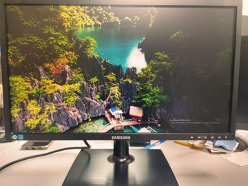 Б/в Монітор Samsung ls22c200b 01-201017917