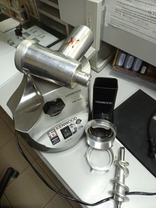 Б/в М`ясорубка Kenwood mg510 01-201028001