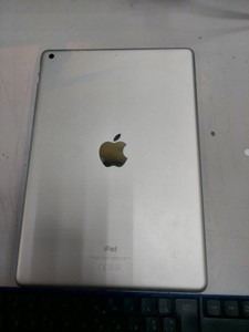 Б/в Планшет Apple ipad 10.2 2021 wi-fi 64gb 01-201081405