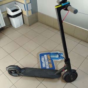 Б/у Электросамокат Xiaomi mi electric scooter pro 01-201090629