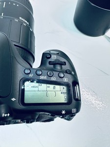 Б/в Фотоапарат Canon eos 80d + sigma 70-300mm 1:4:5.6dl 01-201098194