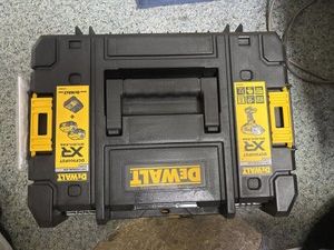 Б/в Аккумуляторный гайковерт Dewalt dcf900 / 2акб 5ah / зп 01-201102096