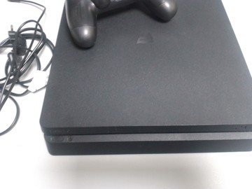 Б/в Ігрова приставка Sony playstation 4 slim 1tb 01-201118736