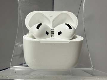 Б/в Навушники Apple airpods 4 01-201126278