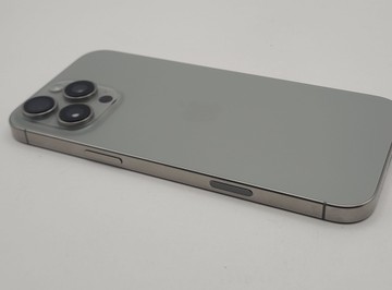 Б/в Мобільний телефон Apple iphone 16 pro max 256gb 01-201063861