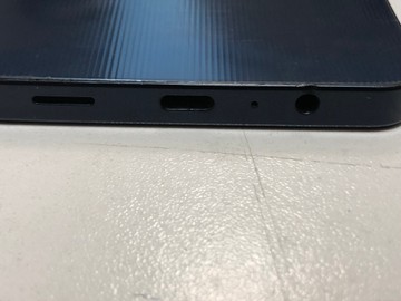 Б/в Мобільний телефон Samsung galaxy a06 4/64gb 01-201144635