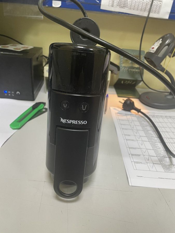 Delonghi nespresso essenza mini en85.b