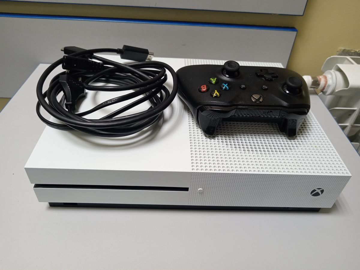 Microsoft xbox one s 1tb