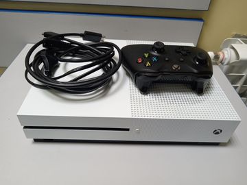 01-200605081: Microsoft xbox one s 1tb