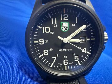 01-200744677: Luminox 2400-1gbq