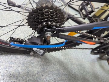 01-200744557: Crossride shark