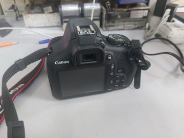 01-200751159: Canon eos 2000d body
