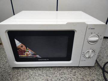 01-200772825: Grunhelm 20mx701-w