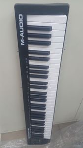 01-200773927: M-Audio keystation 61 mk3