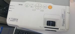 01-200795538: Epson eb-905