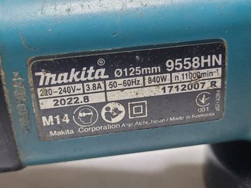 01-200744515: Makita 9558hn
