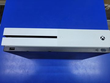 01-200582156: Microsoft xbox one s 1tb