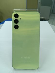Б/в Мобільний телефон Samsung galaxy a24 sm-a245f 6/128gb 01-200815411