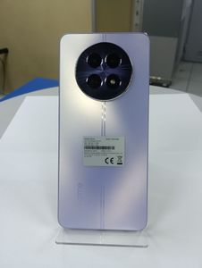 Б/в Мобільний телефон Realme 12 5g 8/256gb 01-200796264