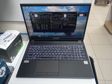 Б/у Ноутбук  14/core i5-10210u ddr4/16gb ddr4/ssd 250 gb/*інтегрована 01-200844904
