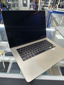Б/в Ноутбук Apple macbook a3114/15.3/m3/8 gb/256 gb/10 core gpu retina 01-200839227