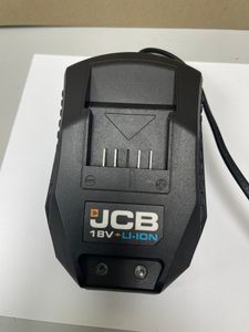 Б/у Шуруповерт Jcb jcb-18cd-2xb-e 01-200860779