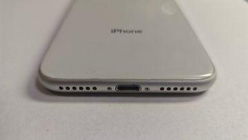 Б/в Мобільний телефон Apple iphone 8 256gb 01-200881644