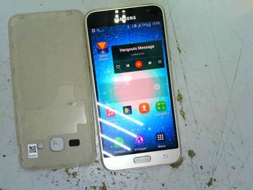 Б/в Мобільний телефон Samsung galaxy j3 sm-j320f 01-200883669