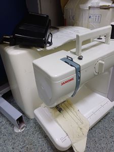 Б/у Швейная машина Janome 415 01-200884832