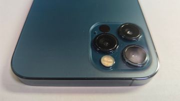 Б/в Мобільний телефон Apple iphone 12 pro 128gb 01-200907788