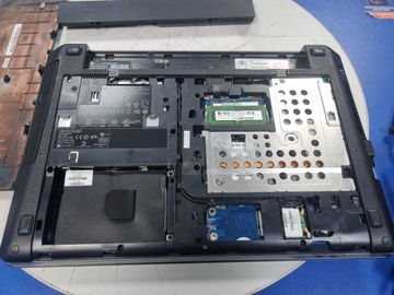 Б/в Ноутбук Hp 15/core i5 2450m ddr3/6gb ddr3/ssd 240 gb/radeon hd7650m 01-200911539