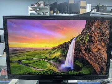 Б/у Телевизор Samsung ue24n4500au 01-200912433