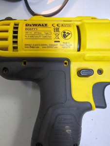 Б/в Шурупокрут Dewalt dcd771d2 01-200941467