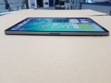 Б/в Планшет Apple ipad pro 11 2022 wi-fi 256gb a2759 gen4 01-200924721