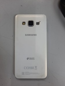 Б/в Мобільний телефон Samsung galaxy a3 01-200994999