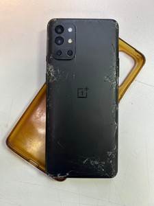 Б/в Мобільний телефон Oneplus 9r 8/256gb 01-200997761
