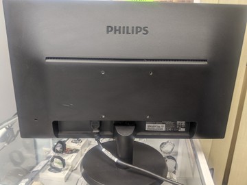 Б/у Монитор Philips 223v5l 01-201002972