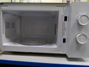 Б/в Мікрохвильова піч Gorenje mo17e1wh 01-201007667