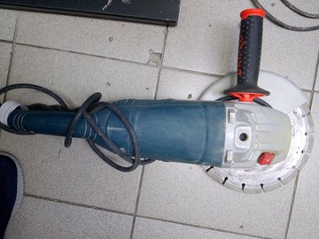 Б/у Угловая шлифмашина Bosch gws 2200 01-201011457