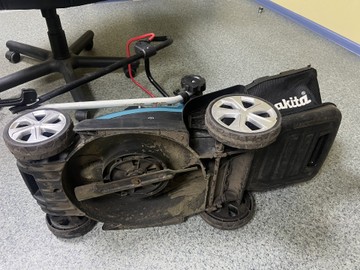 Б/в Газонокосарка Makita elm3320 01-201019151