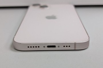 Б/у Мобільний телефон Apple iphone 13 256gb 01-201021456