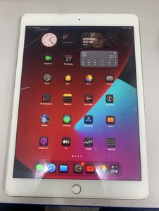 Б/в Планшет Apple ipad 8 gen 128gb (a2270) 01-201033799