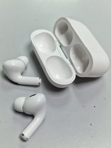 Б/в Навушники Apple airpods pro 2nd generation with magsafe charging case usb-c 01-201037813