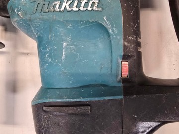 Б/в Перфоратор Makita hr3200c 01-201040998