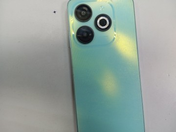 Б/в Мобільний телефон Infinix smart 8 x6525 4/64gb 01-201051583