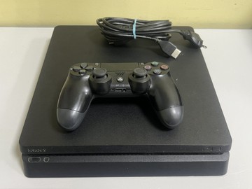 Б/в Ігрова приставка Sony playstation 4 slim 500gb 01-201097016